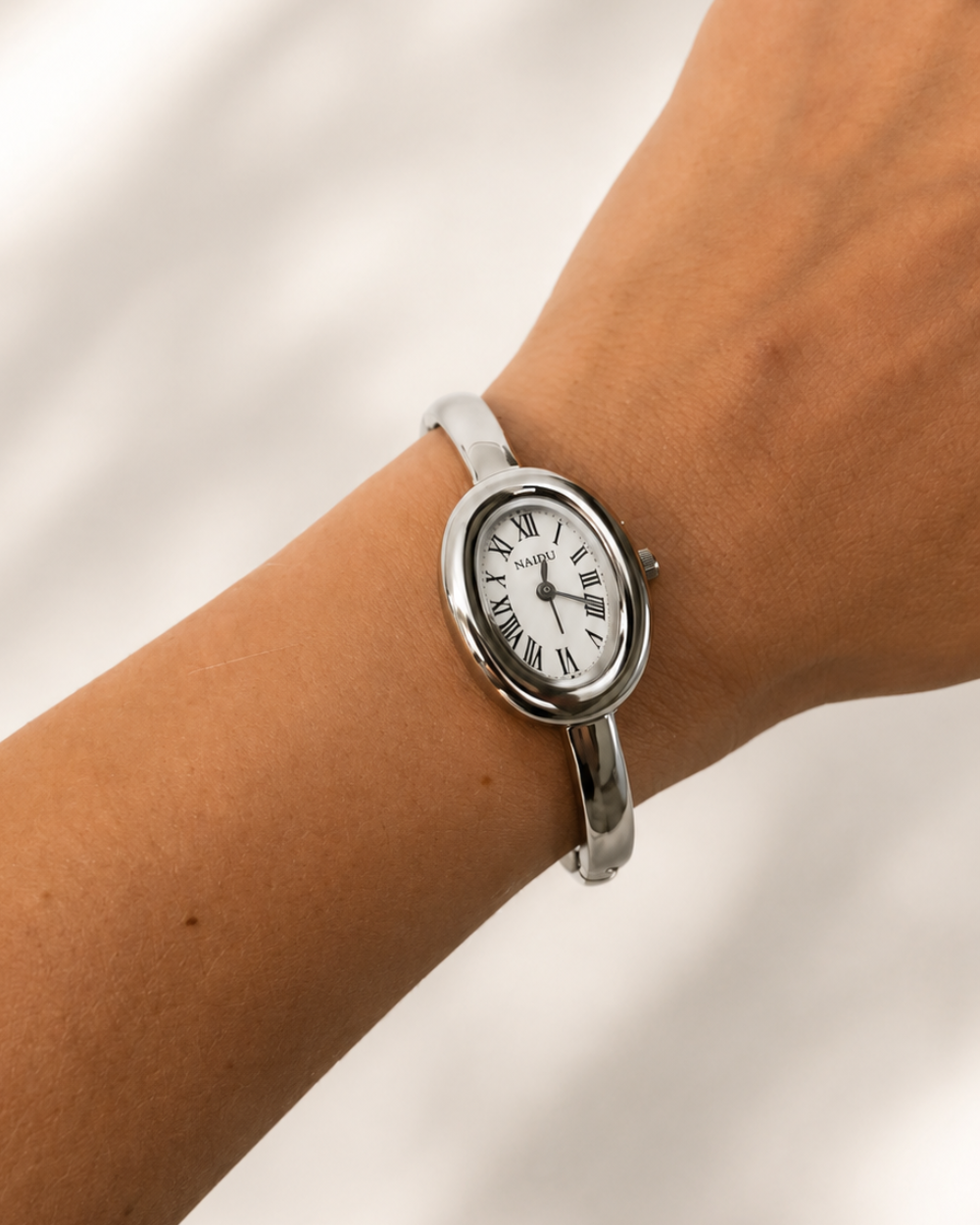 Este Watch