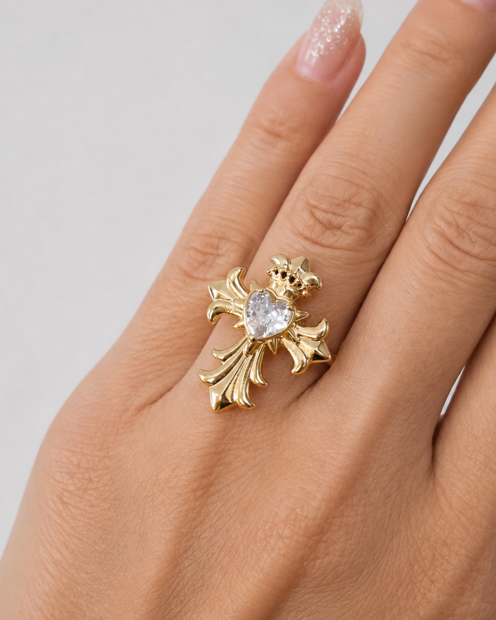 Eterna Cross Ring